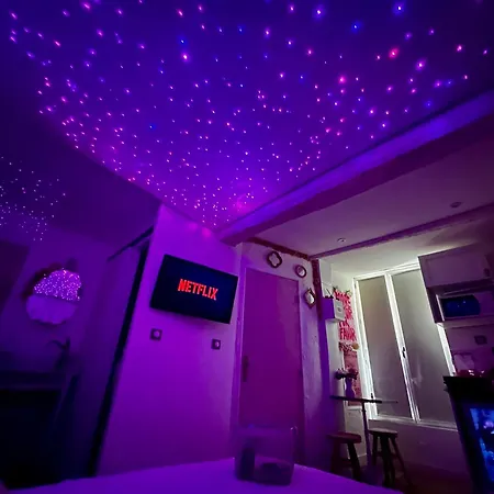 Romantic Room - Balneo - Ciel Etoile - Free Wifi - Netflix - Hyper Centre Pezenas Exterior photo