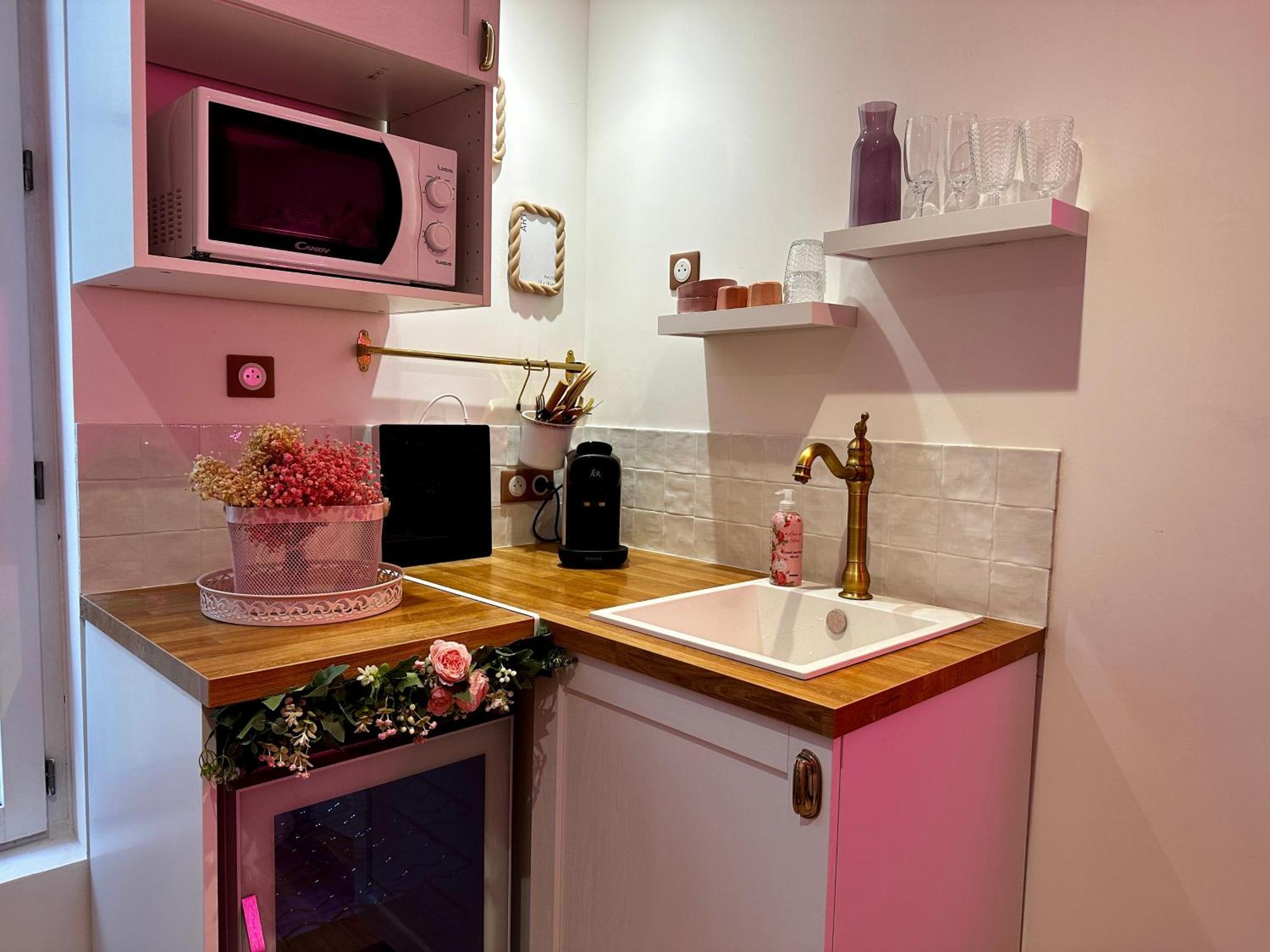 Romantic - Balneo - Ciel Etoile - Free Wifi - Netflix - Hyper Centre Pezenas