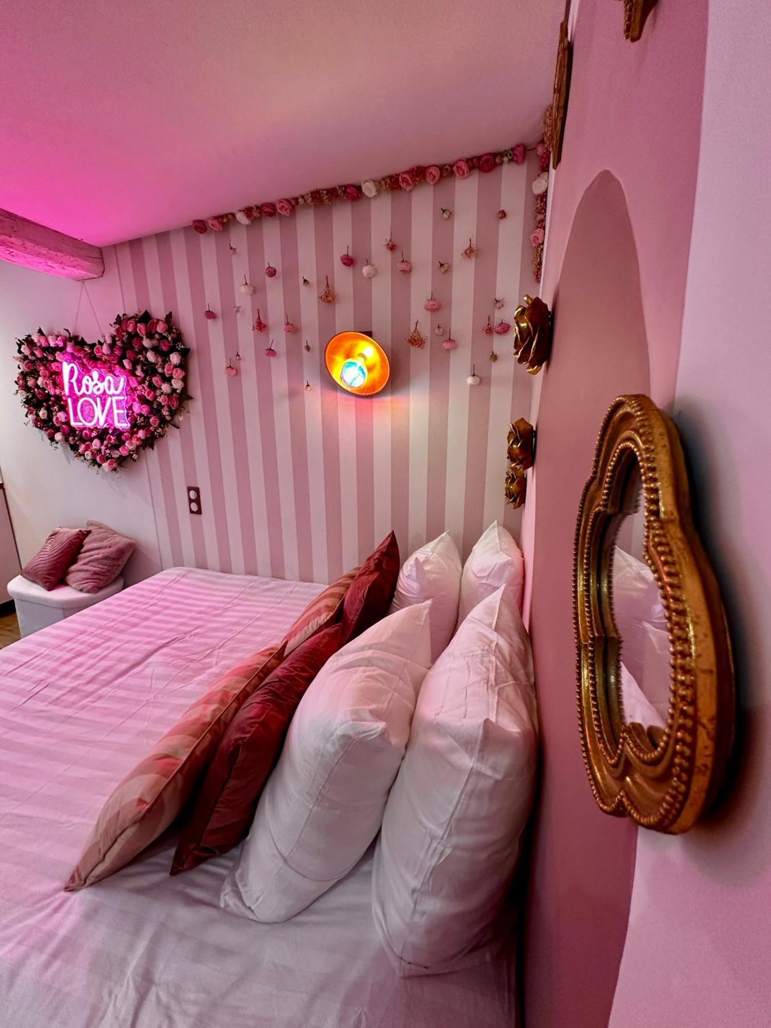 Romantic - Balneo - Ciel Etoile - Free Wifi - Netflix - Hyper Centre Apartment