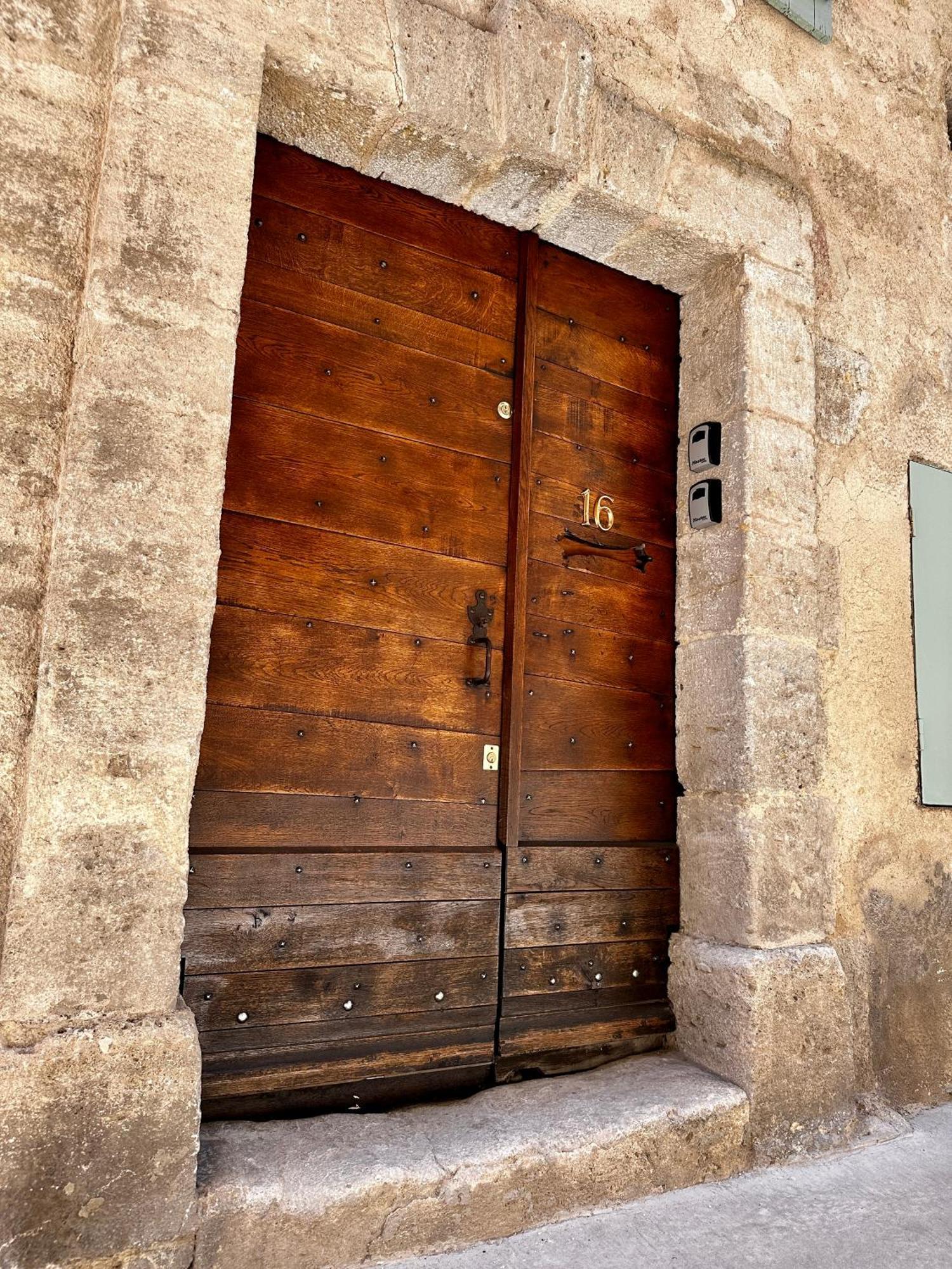 Apartment Romantic - Balneo - Ciel Etoile - Free Wifi - Netflix - Hyper Centre Pezenas